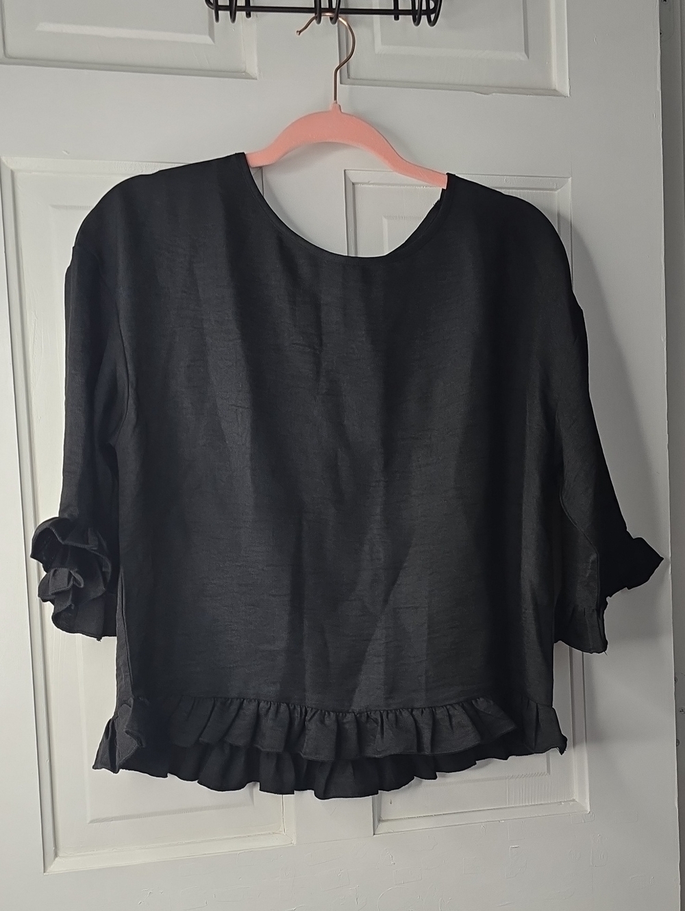 SHEIN Black Ruffle-Hem Blouse